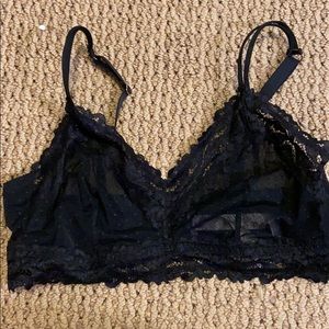 NWOT- SavageXFenty lace and mesh Bralette